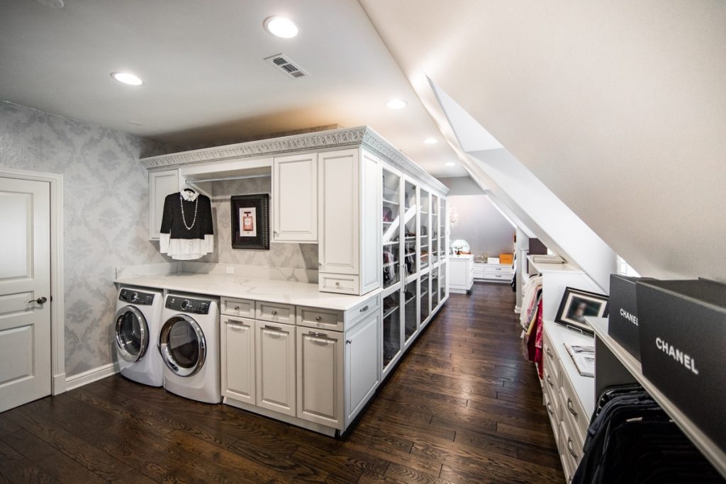 How to Organize a Walk-In Closet