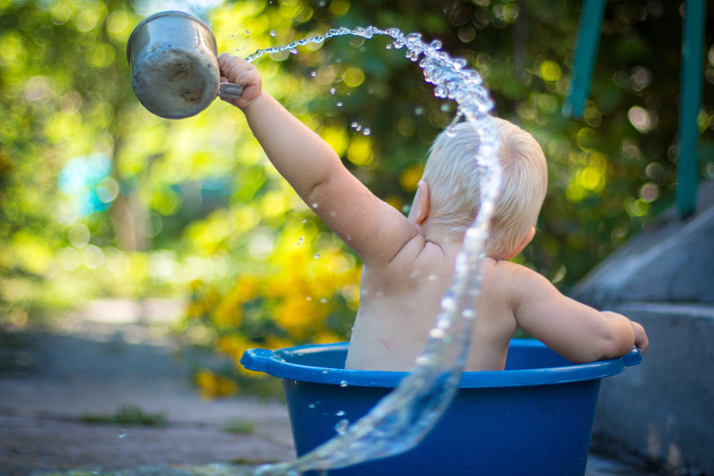 12 Awesome Summer Sensory Activites for Little Ones