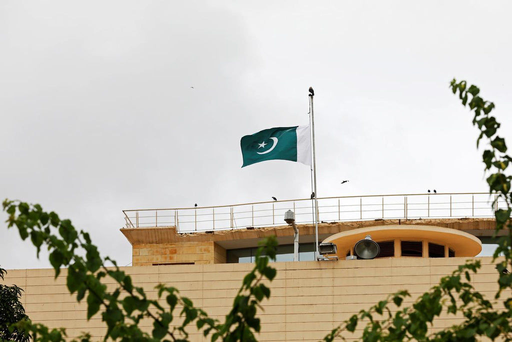 Pakistan observes 'Black Day' for Kashmir as India celebrates independence