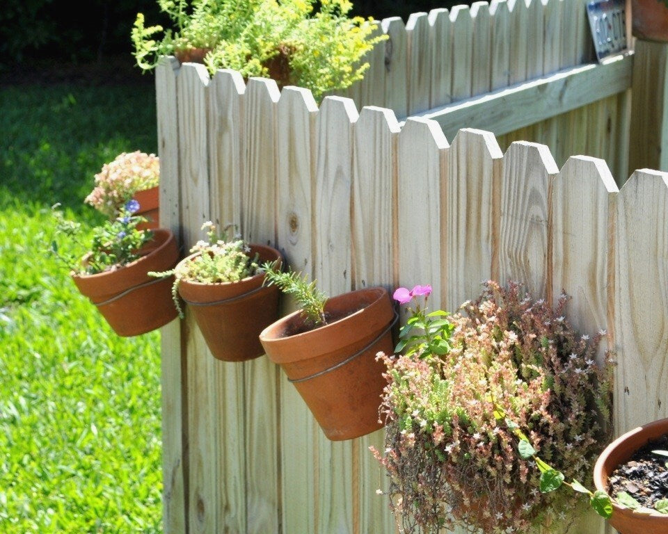 Gorgeus Hanging Flower Pots