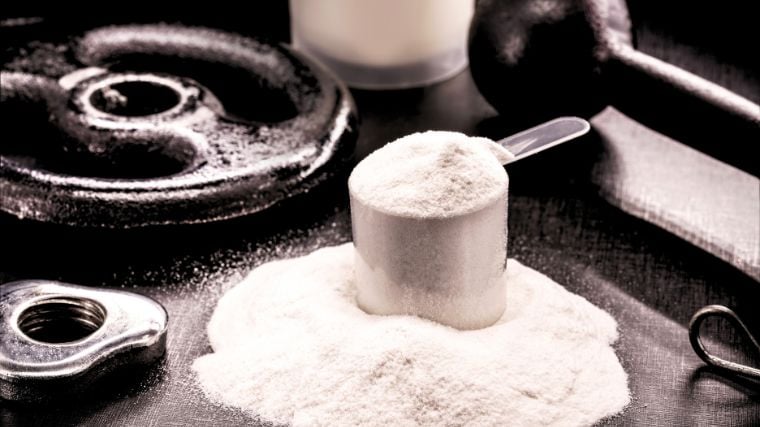 6 Benefits of Whey Protein for Strength Athletes Who Want to Build Muscle